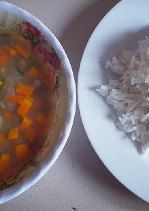 Una foto de Rica sopa de lentejas