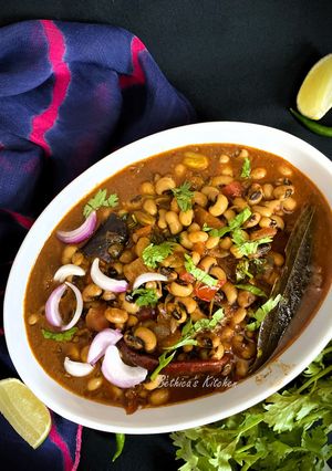 A picture of Lobia Masala (Black Eyed Beans / Cowpeas Curry).