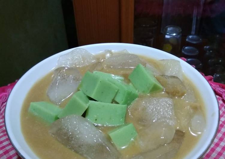 4.) Es Bongko Pontianak