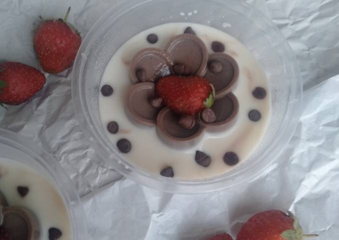 Gambar Puding Coklat Vla Vanila