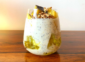 Foto de Yogurt com Gelatina e Manga #yogurte #manga #linhaça