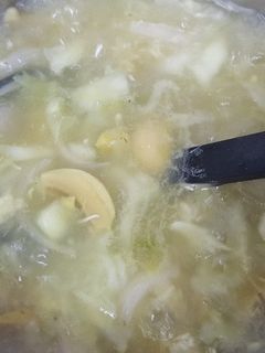 صورة لوصفة شوربة الدجاج الحار و الحامض