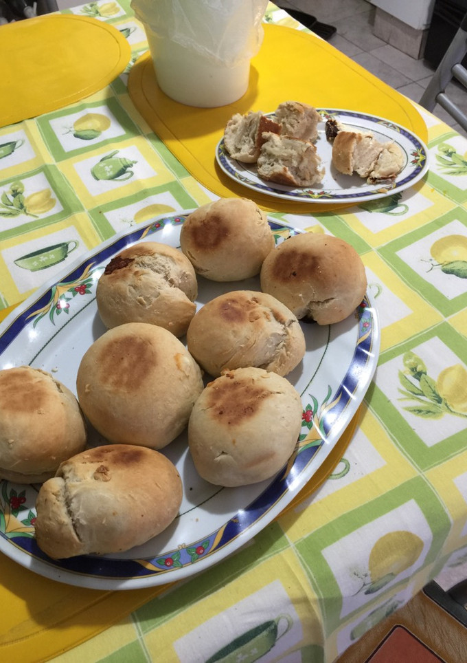 Una foto de Pan casero con queso