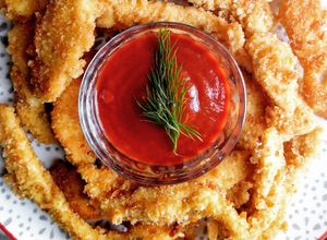 Foto di Straccetti di pollo panato con salsa ketchup homemade