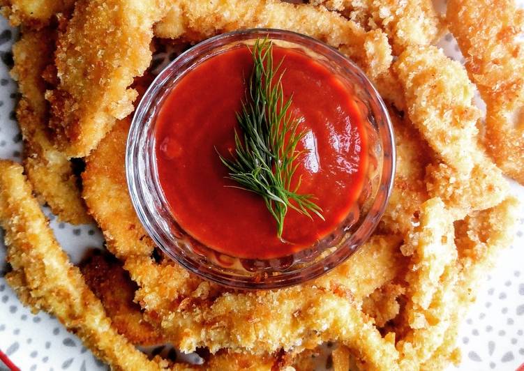 Recipe of Award-winning Straccetti di pollo panato con salsa ketchup homemade