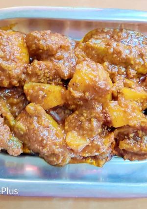 સ્ટફ્ડ કારેલા Stuffed Karela Recipe In Gujarati) રેસીપી મુખ્ય ફોટો