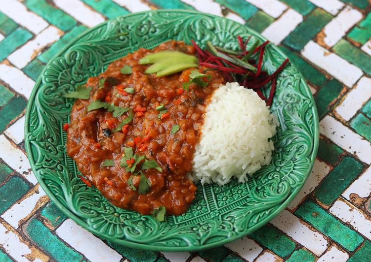 Steps to Make Quick Vegan chilli con cane with rice
