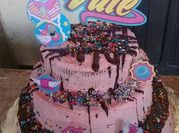 Una foto de ponques con chocolate