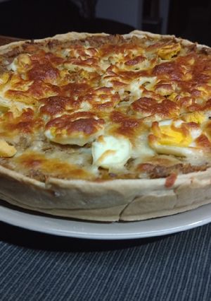 Una foto de Tarta de pescado, atún, cebolla y zanahorias