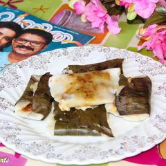 A picture of Carrot Vazhayila Ada / Kerala Style Steamed Carrot and Rice Dumplings.