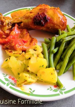 Une photo de Poulet au ketchup et curry