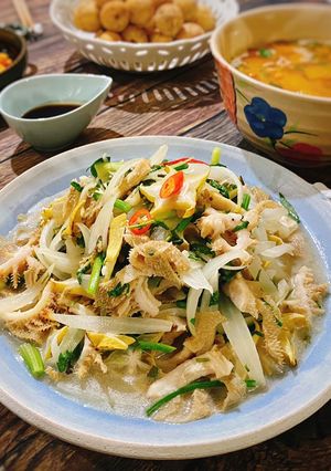 Hình của món Dạ sách bò xào khế chua.