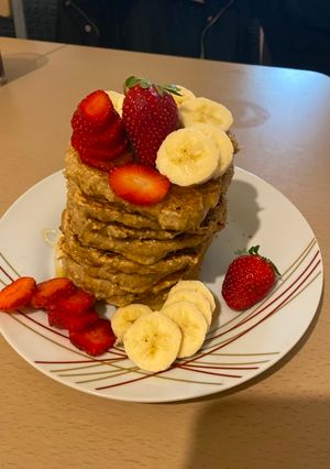 Φωτογραφία της συνταγής Νηστίσιμα pancakes με βρώμη και μπανάνα 🥞
