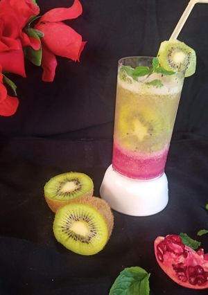 A picture of Kiwi Pomegranate mocktail (Layered mocktail).