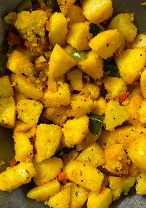 A picture of Fried idli.