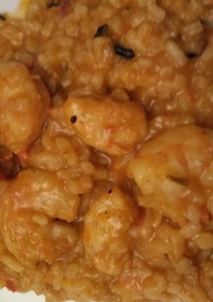 Φωτογραφία της συνταγής Γαρίδες με γλυκόξινη σάλτσα και ρύζι με μαύρη τρομπέτα