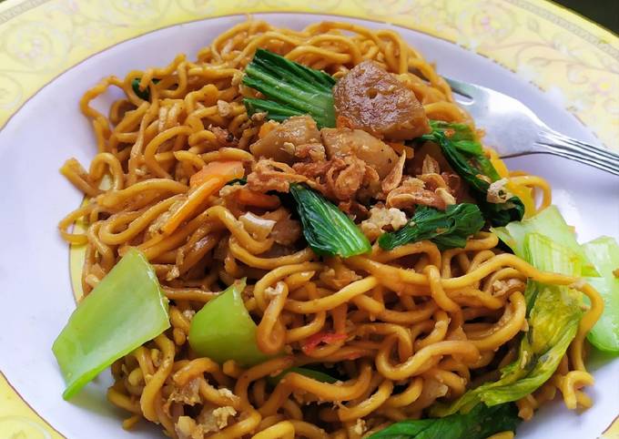 Resep Mie Goreng Super Enak Oleh Refita Yusan - Cookpad