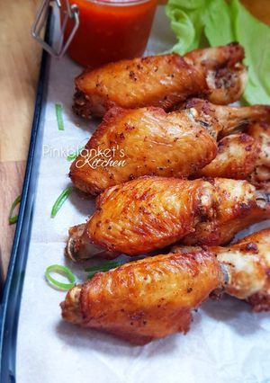 A picture of Thai Fish Sauce Chicken Wing Nibbles.