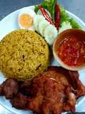 ข้าวหมกไก่ทอด