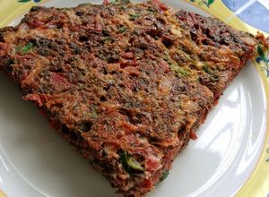 Una foto de Tortilla de hojas de remolacha