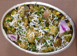 A picture of Surti Undhiyu.