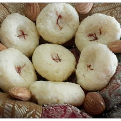 A picture of Dussehra Special Sweet Malai Kesar Pedha.