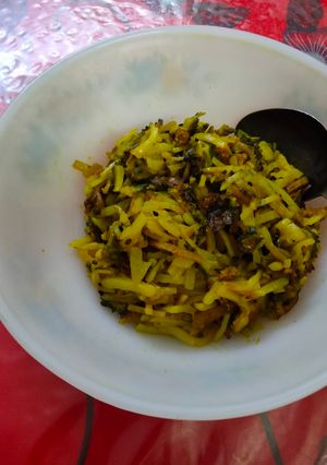 করেলা আলু ভাজি রেসিপির প্রধান ছবি