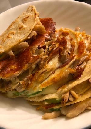 墨西哥雞肉起司餅(chicken quesadillas) 的食譜成品照片