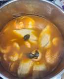 Caldo de pescado y camarones