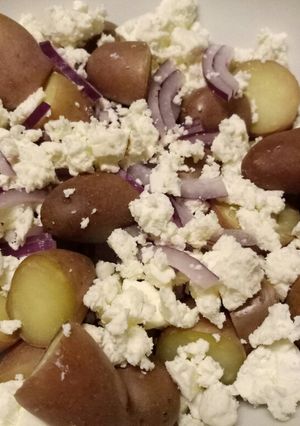 A picture of Potato and feta salad.