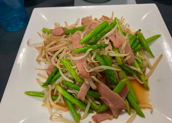 Fast Cooking Methods StirFry Asparagus  Bean Sprouts  Bacon Delicious Nutritious