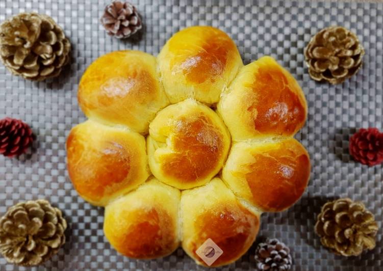 Voici la recette 🎄BRIOCHE DE NOËL spécial