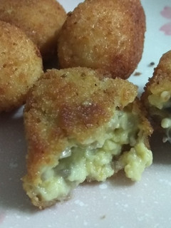Una foto de Croquetas de setas, calabaza y toque de queso grana padano