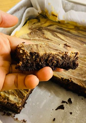Hình của món Bánh brownie phô mai (cheese brownie) dễ làm.