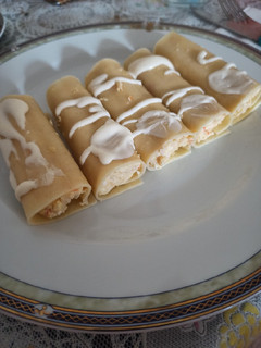 Una foto de Canelones fríos
