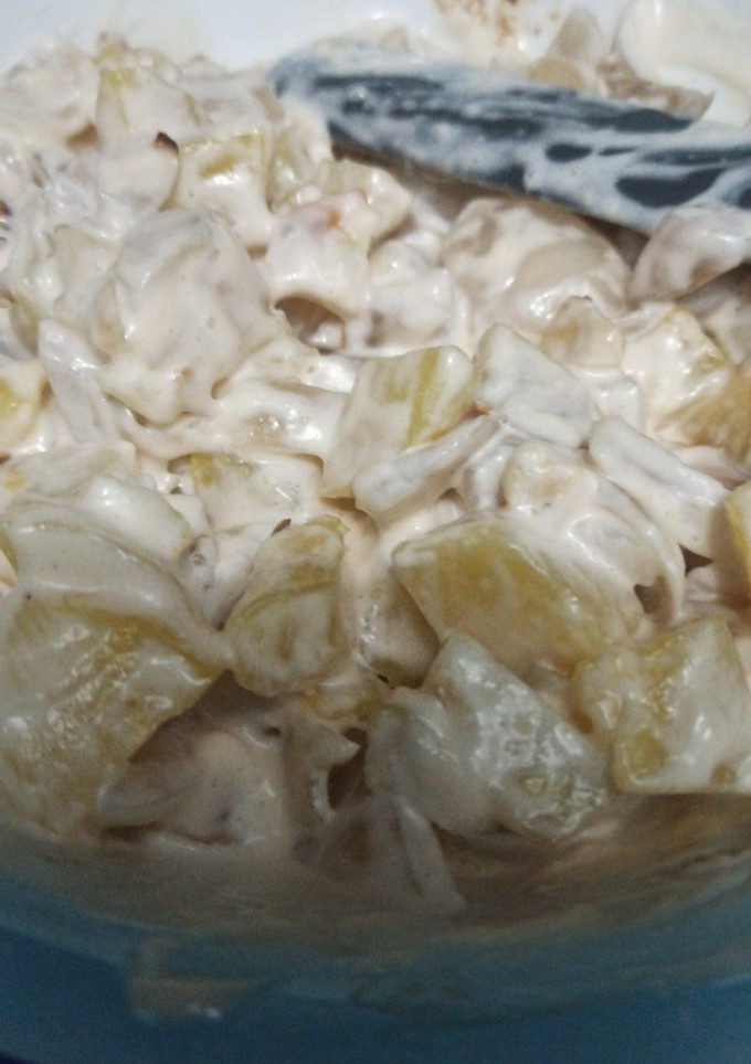 Una foto de Patatas con cebolla y alioli
