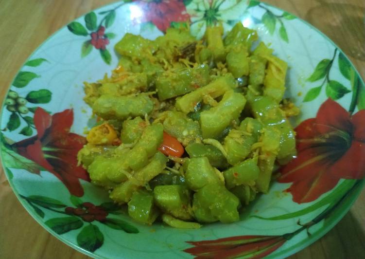 Tumis Pare Bumbu Kuning