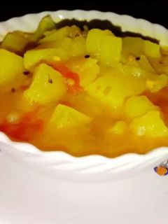 সাদা আলু চচ্চড়ি(sada aloo chocchori recipe in Bengali) রেসিপির প্রধান ছবি