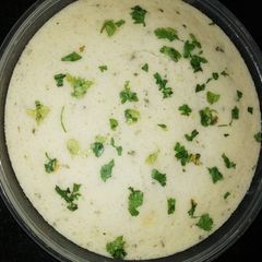 A picture of Idli.