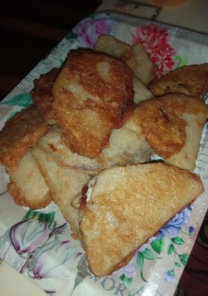 A picture of Yam in egg.
