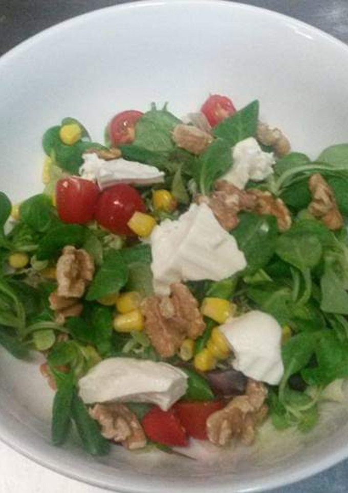 Una foto de Ensalada de canónigos