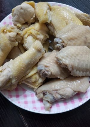 A picture of Cold Served White Chicken Wings 白雲雞翼.