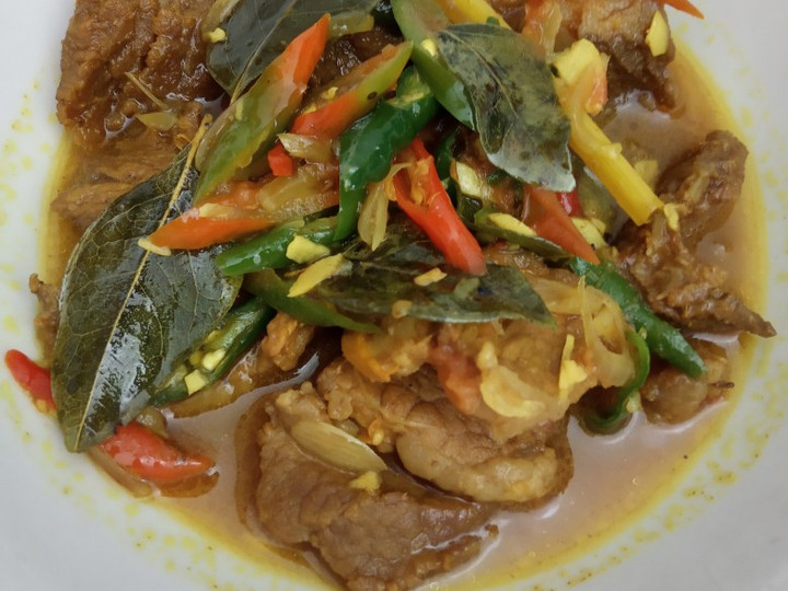 Resep Daging masak kunyit (berkuah), Enak Banget