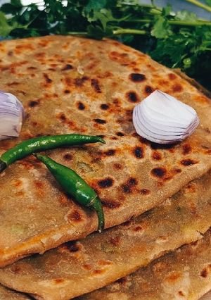 A picture of Peas Paratha.