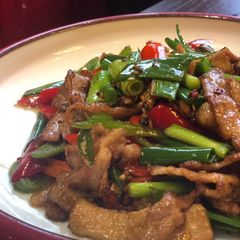 A picture of Sichuan pork and chillies.