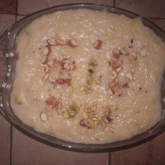 A picture of Sheer khurma.