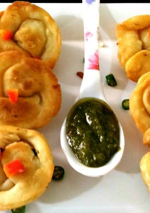 A picture of Paneer stuffing wonton.