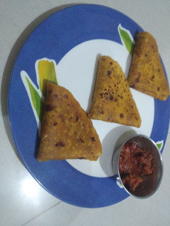 થેપલા (thepla recipe in gu) રેસીપી મુખ્ય ફોટો