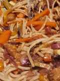 Chow mein de cerdo