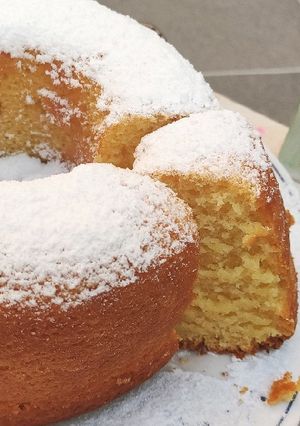 Una foto de Torta fácil de naranjas (apta veganos)
